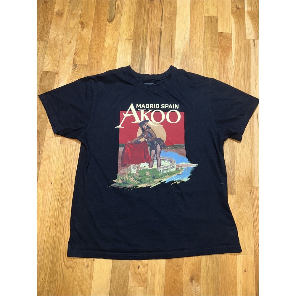 Akoo Shirt Mens Size Large Black‎ Madrid Spain Graphics Short Sleeve T-Shirt